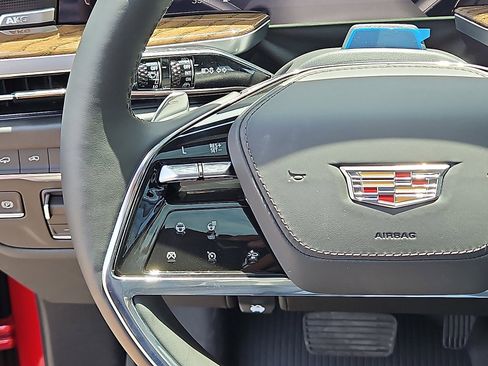 New 2025 Cadillac Escalade ESV Sport Platinum w/ LPO, ONYX Package image 12