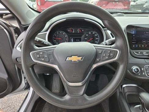 Used 2022 Chevrolet Malibu LT FWD image 31