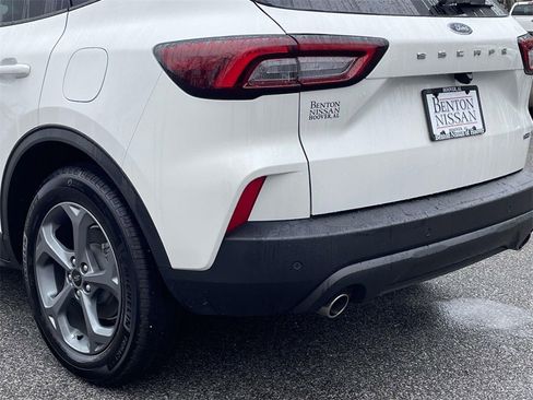 Used 2025 Ford Escape ST-Line w/ Equipment Group 301A image 12