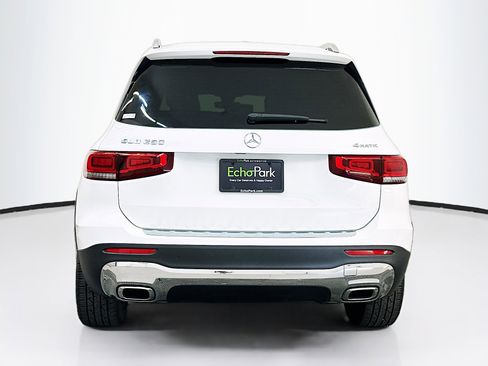 Used 2021 Mercedes-Benz GLB 250 4MATIC image 7