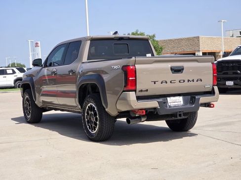 Used 2026 Toyota Tacoma TRD Off-Road w/ TRD Off Road Premium Package AWD/4WD image 3