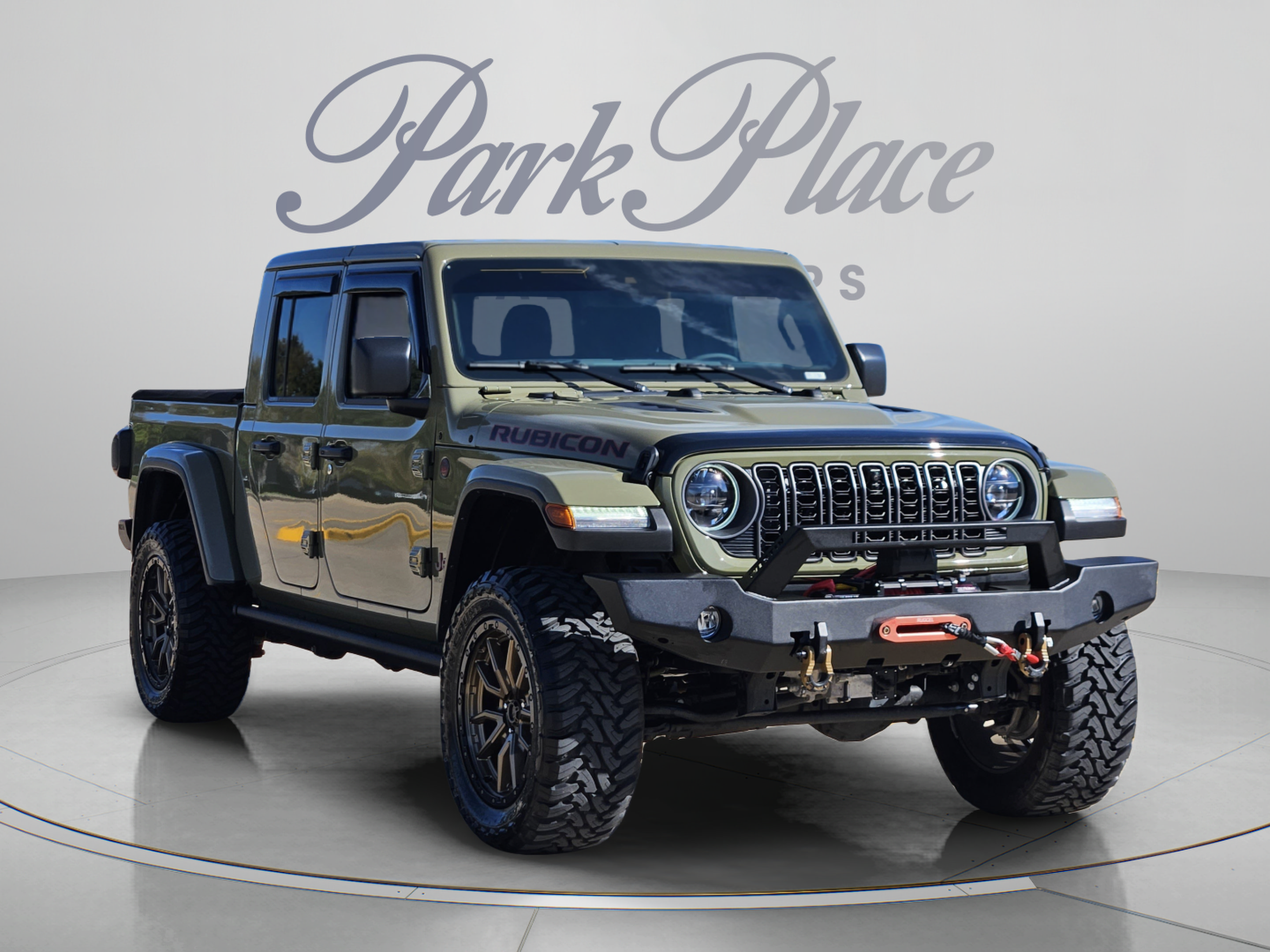 Used 2025 Jeep Gladiator Rubicon AWD/4WD image 4