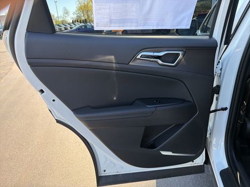 New 2026 Kia Sportage EX AWD/4WD image 18