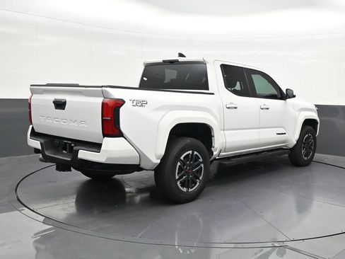 Used 2024 Toyota Tacoma TRD Sport RWD image 5