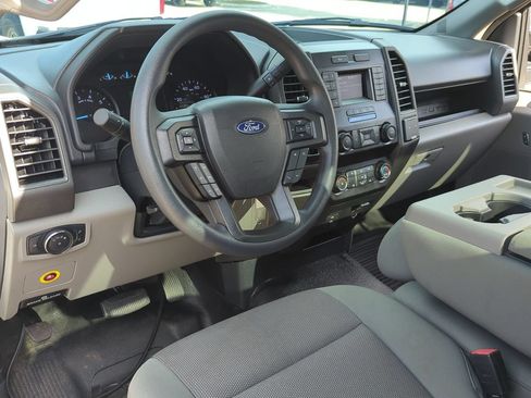 Used 2022 Ford F250 XL w/ Power Equipment Group RWD image 9