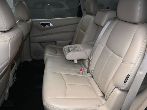 Used 2020 Nissan Pathfinder SL w/ Cargo Package AWD/4WD image 18