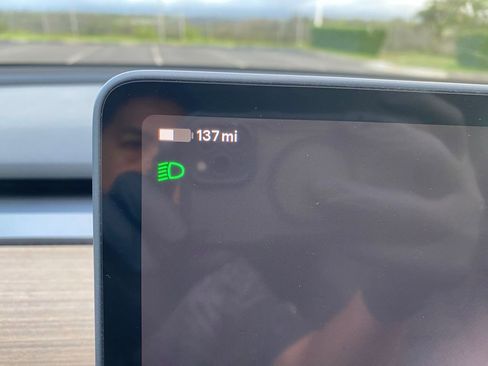 Used 2024 Tesla Model Y Long Range image 15