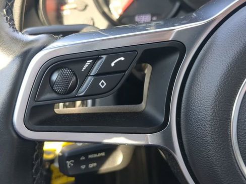 Used 2017 Porsche 911 Carrera image 20