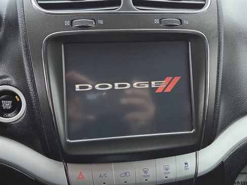 Used 2019 Dodge Journey GT AWD/4WD image 32