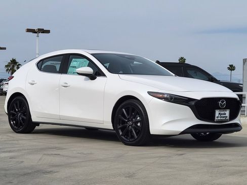 New 2026 MAZDA MAZDA3 2.5 S Hatchback w/ Premium Pkg FWD image 32