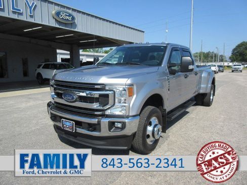 Used 2022 Ford F350 XLT w/ XLT Value Package AWD/4WD image 1