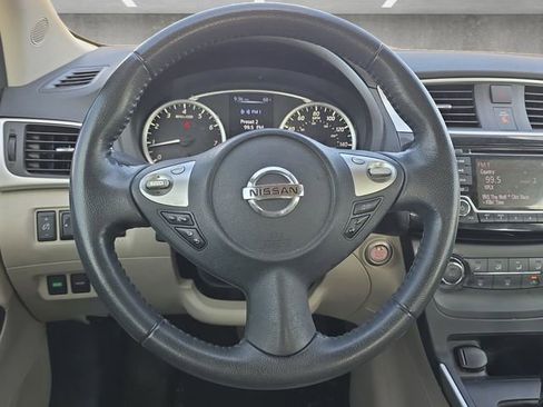 Used 2016 Nissan Sentra SV image 21