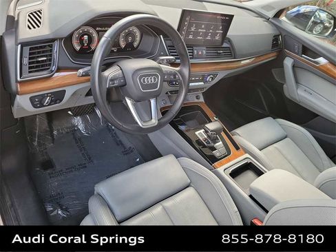 Certified 2022 Audi Q5 2.0T Premium Plus image 2