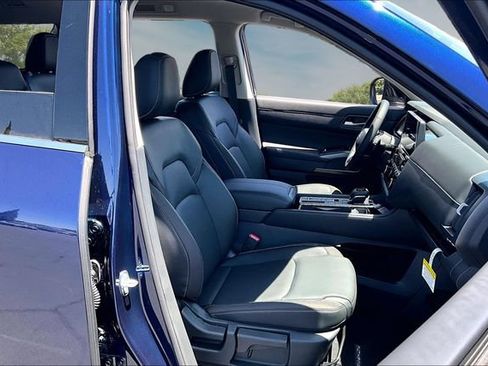 New 2026 Nissan Pathfinder SL w/ Cargo Package FWD image 11