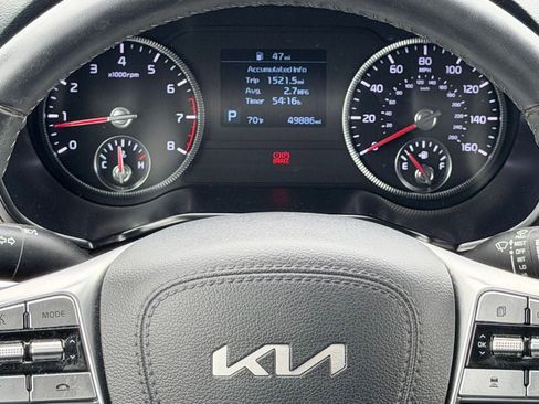 Used 2022 Kia Telluride EX w/ EX Premium Package FWD image 18