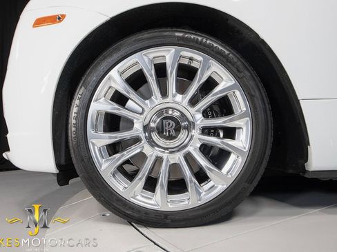 Used 2020 Rolls-Royce Dawn RWD image 60
