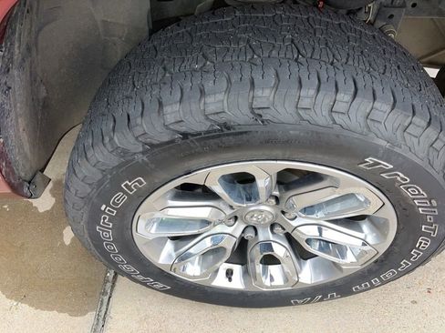 Used 2023 RAM 1500 Laramie image 14