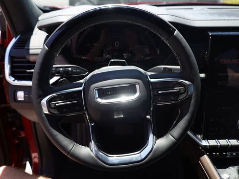 New 2026 GMC Acadia Denali Ultimate AWD/4WD image 13