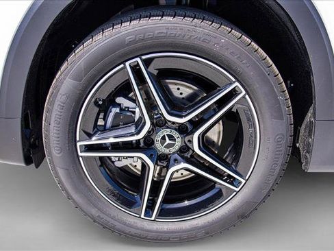 New 2026 Mercedes-Benz GLB 250 4MATIC image 9