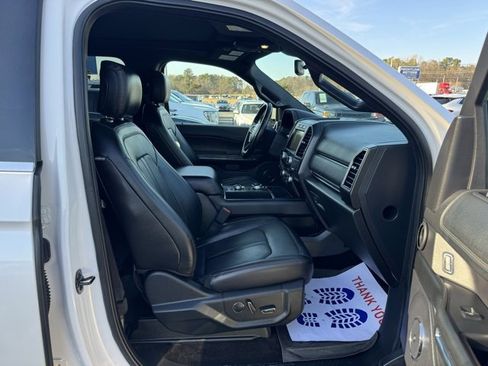 Used 2018 Ford Expedition Limited w/ Equipment Group 301A image 9