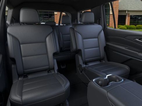 New 2026 Chevrolet Traverse LT image 17