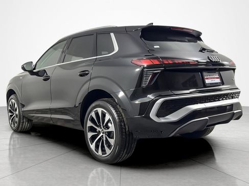 New 2026 Audi Q3 quattro 2.0T AWD/4WD image 4