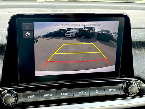 Used 2023 Kia Forte LXS image 17