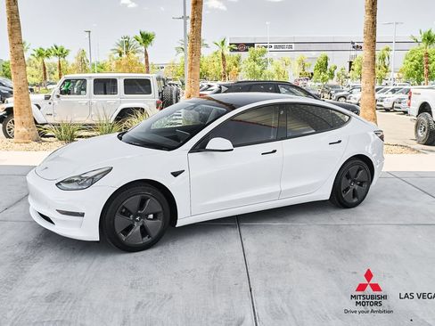 Used 2023 Tesla Model 3 Standard Range RWD image 5