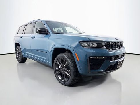 New 2026 Jeep Grand Cherokee L Limited AWD/4WD image 1
