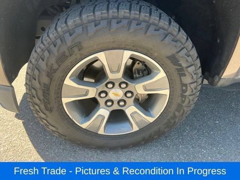 Used 2015 Chevrolet Colorado Z71 AWD/4WD image 10