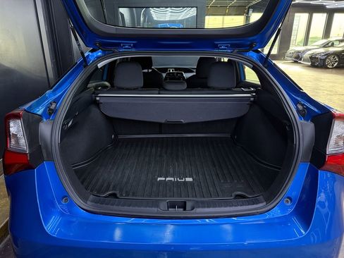 Used 2022 Toyota Prius LE image 26