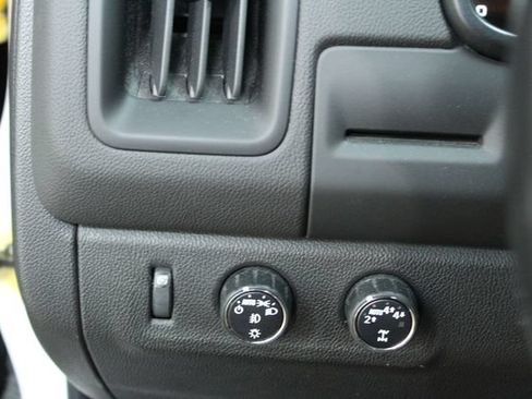 Used 2017 Chevrolet Colorado LT w/ LT Convenience Package AWD/4WD image 15