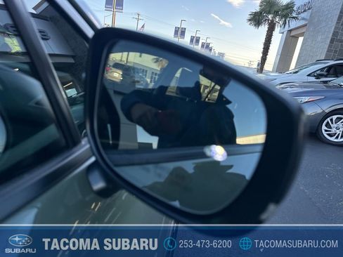 Certified 2024 Subaru Crosstrek 2.5i Limited w/ Crosstrek Mirror Package image 35