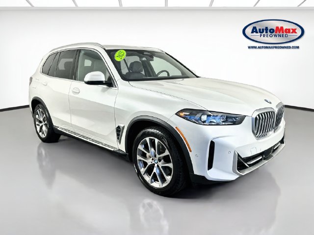 Used 2025 BMW X5 xDrive40i AWD/4WD image 1