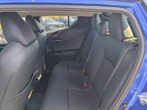 Used 2021 Toyota C-HR Limited image 14