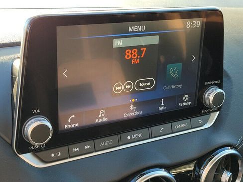 New 2025 Nissan Sentra SV image 11