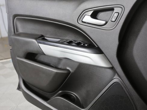 Used 2017 Chevrolet Colorado LT w/ Luxury Package, Chrome image 14