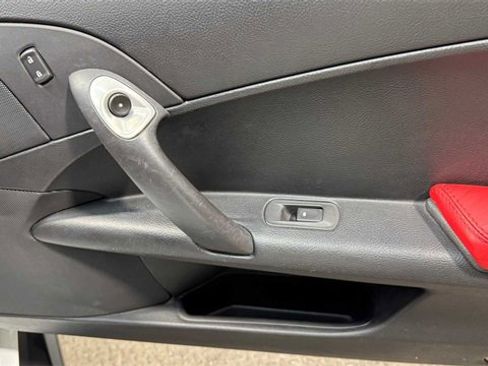 Used 2013 Chevrolet Corvette Convertible image 13