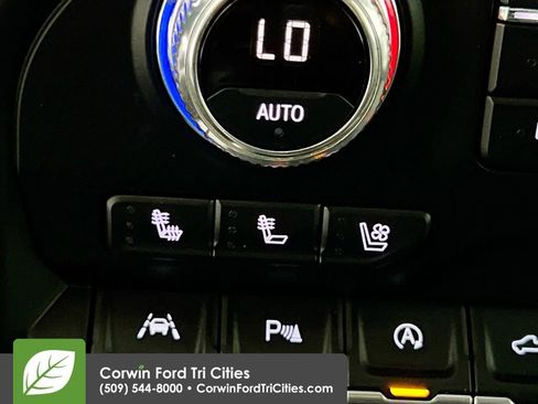 Used 2021 GMC Sierra 1500 Denali w/ Denali Ultimate Package AWD/4WD image 23