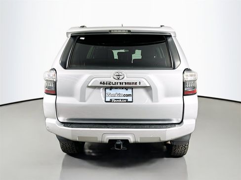 Used 2021 Toyota 4Runner SR5 Premium image 6