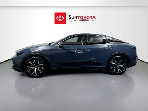 Used 2025 Toyota Crown XLE image 7