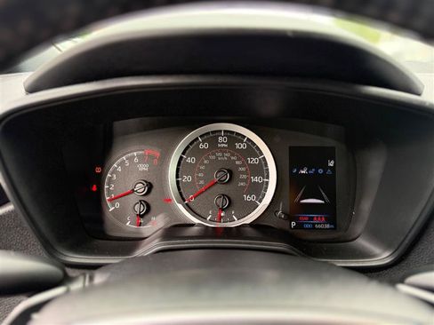 Used 2021 Toyota Corolla SE FWD image 33