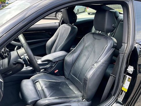 Used 2019 BMW 440i Coupe w/ M Sport Package RWD image 17