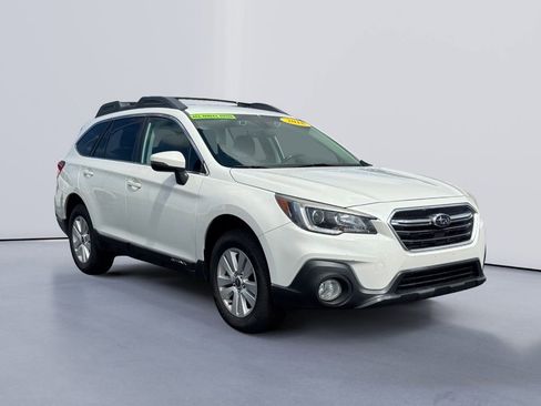 Used 2018 Subaru Outback 2.5i Premium image 7