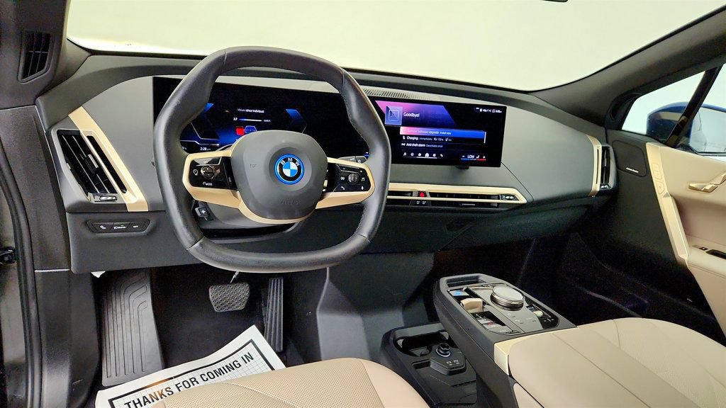 Used 2025 BMW iX xDrive50 w/ Sport Package AWD/4WD image 12