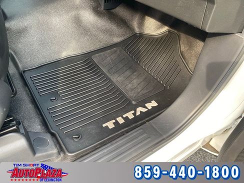 Used 2017 Nissan Titan S image 32