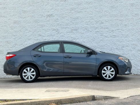 Used 2015 Toyota Corolla LE FWD image 8