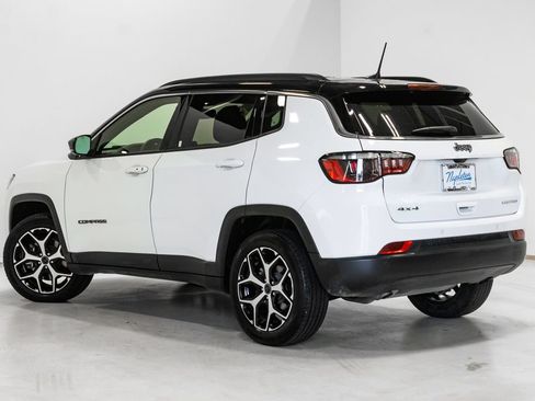 Certified 2025 Jeep Compass Limited AWD/4WD image 29