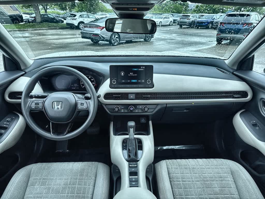 Used 2024 Honda HR-V LX image 24