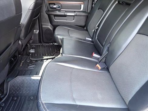 Used 2014 RAM 1500 Laramie w/ Convenience Group AWD/4WD image 8